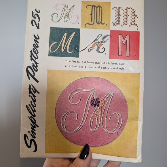 Simplicity Embroidery Transfer Pattern 4040M - Picture 3 of 6